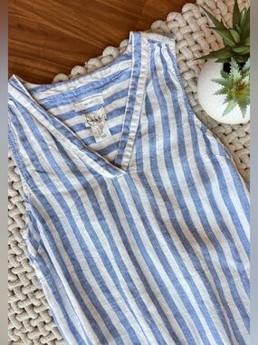 Nicole Miller | V-Neck Striped Linen Dress with Side Buttons Blue/White | XS